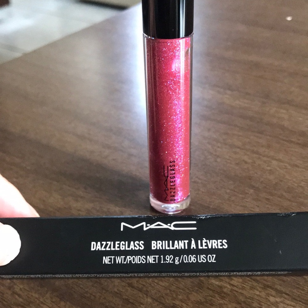 MAC Dazzleglass lipgloss 🖤 - Picture 2 of 4